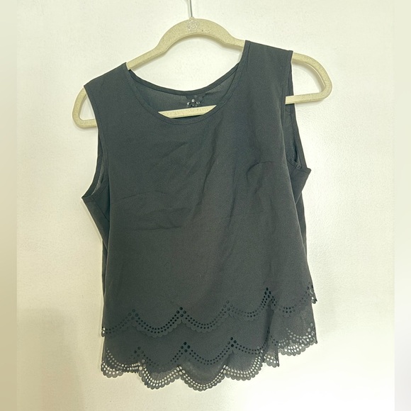 Black Sleeveless Top with Scalloped Hem - Picture 1 of 2